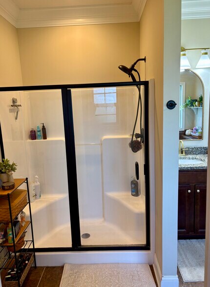 Building Photo - 136 Rocky Creek Rd