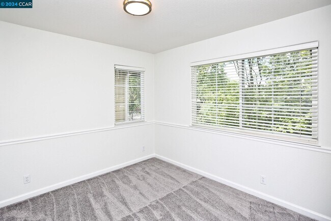 Building Photo - 1079 River Rock Lane