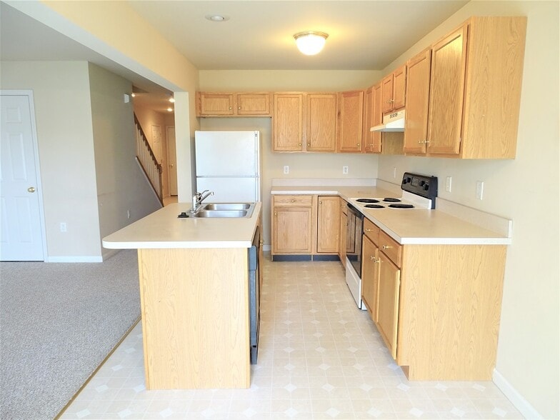 Building Photo - 103 Pepperton Ct