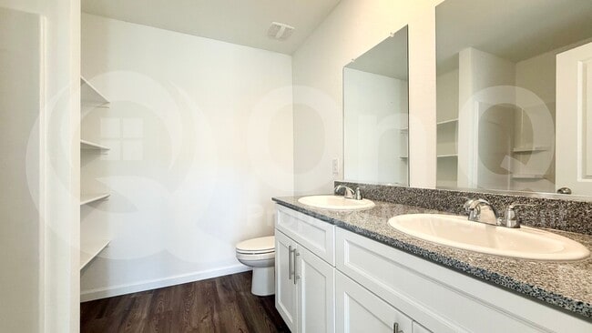 Building Photo - 14515 S Vera Cruz Rd