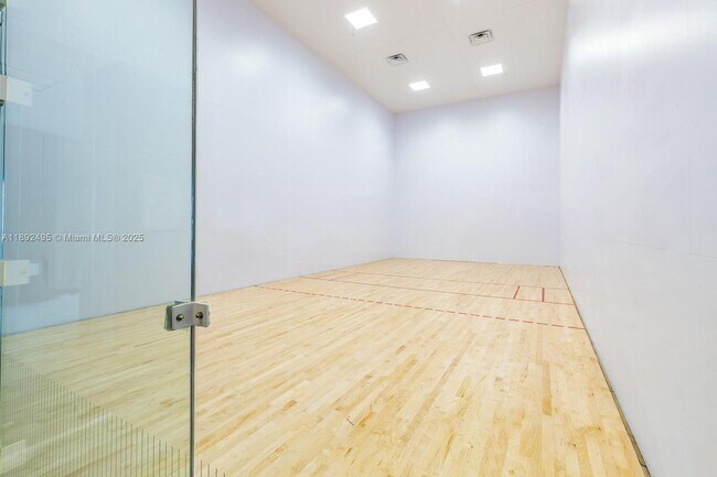 Building Photo - 6365 Collins Ave