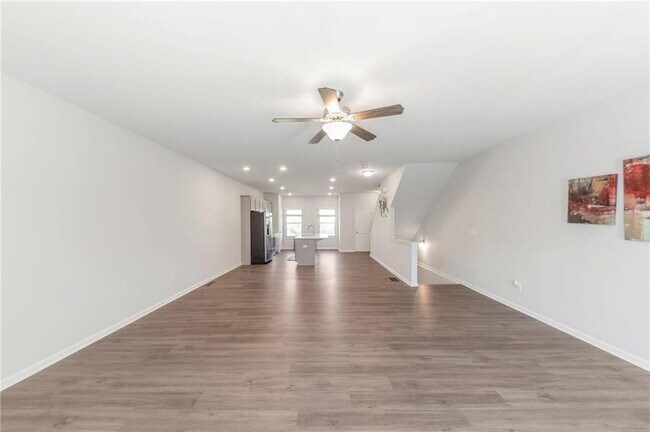 Building Photo - 3625 Hawthorne Terrace