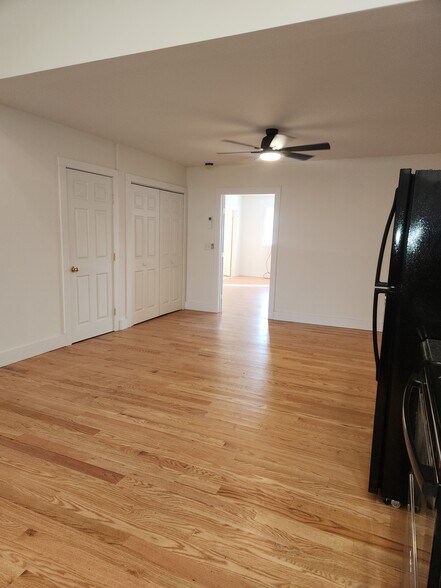 Building Photo - 235 Lasher Rd