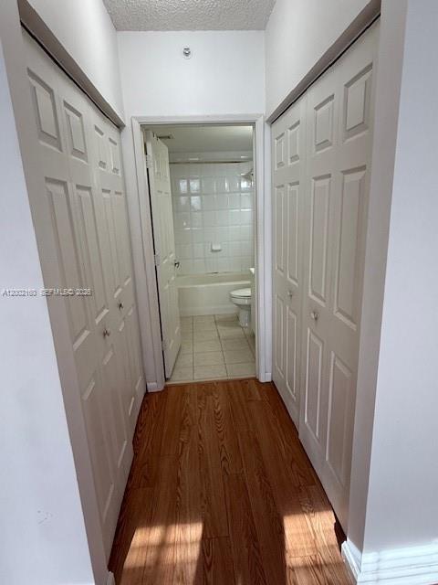 Building Photo - 8070 N Nob Hill Rd