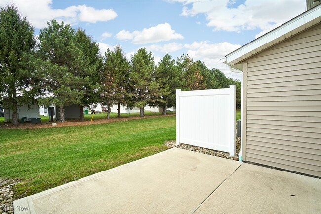 Building Photo - 1713 Blase Nemeth Rd