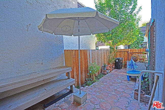 Building Photo - 10051 Valley Circle Blvd