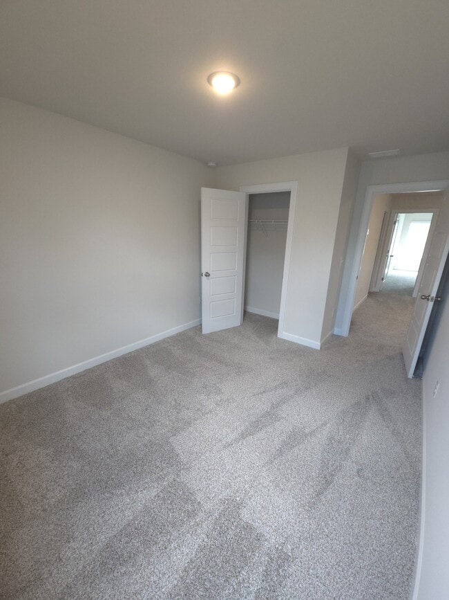 Building Photo - 2 Rockshire Trl