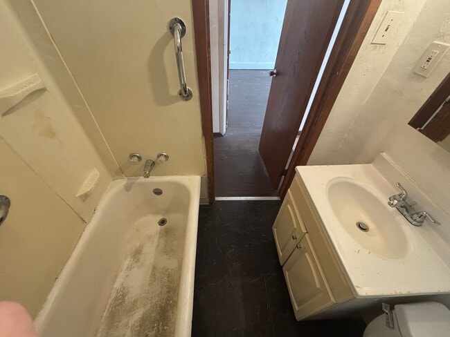 Building Photo - Check this Floor 2 for only $695/mo! But h...