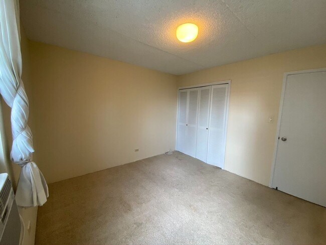 Building Photo - **KEALANI 2BD/2BA/1PK WAIKIKI CONDO FOR RENT**