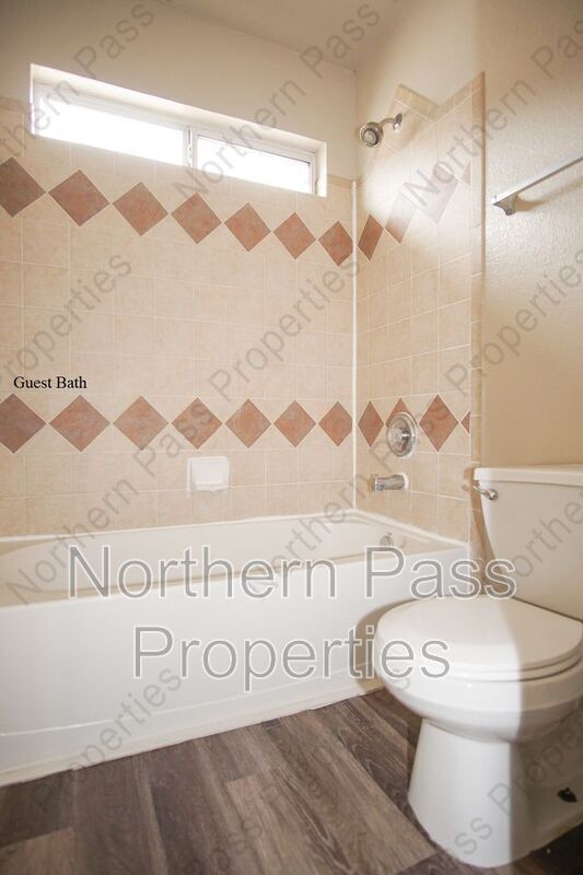Building Photo - 13717 Paseo De Fe Cir