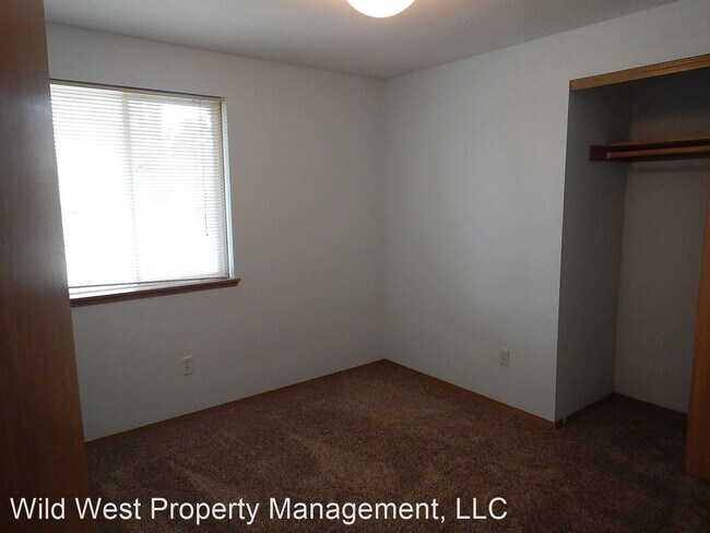 Building Photo - 3 br, 2 bath House - 5314 SE Jerry Drive