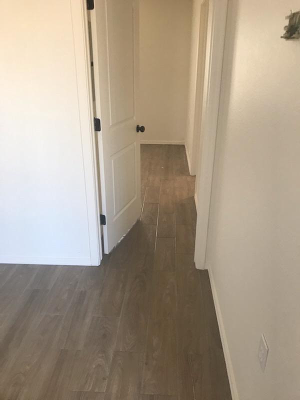 Building Photo - 1639 W Sauvignon Dr