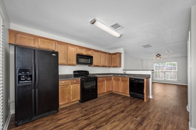 Building Photo - 340 Stewarts Landing Cir