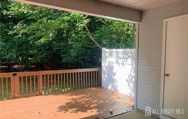 Building Photo - 24 Albury Way