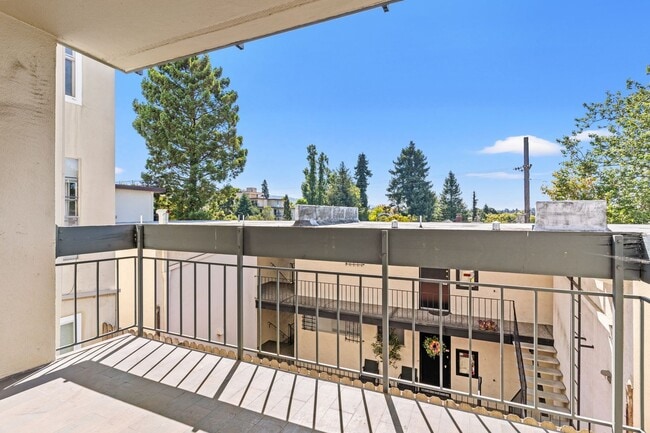 Building Photo - Modern Sanctuary with High-End Upgrades