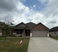 Building Photo - 704 Ransom Wy