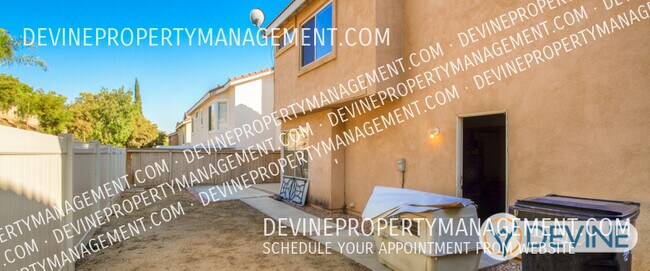 Building Photo - 795 Fuchsia St