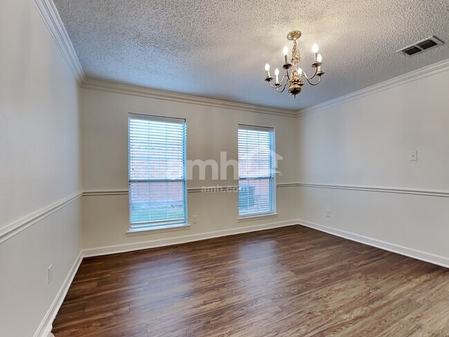 Building Photo - 5412 Big Bend Dr
