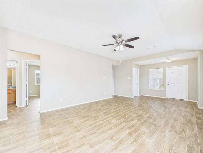 Building Photo - 3318 Field Manor Ln