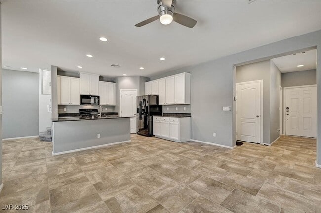 Building Photo - 864 Royal Amethyst Way