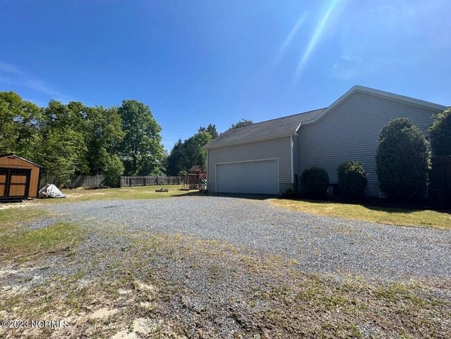 Building Photo - 2239 E Indiana Ave