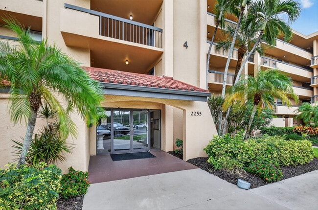 Building Photo - 2255 Lindell Blvd
