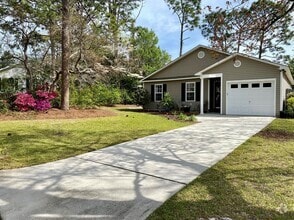 Building Photo - FURNISHED MONTHLY RENTAL AVAILABLE AUGUST ...