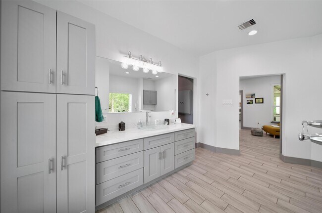 Primary Photo - 28402 Calaveras Creek Ct