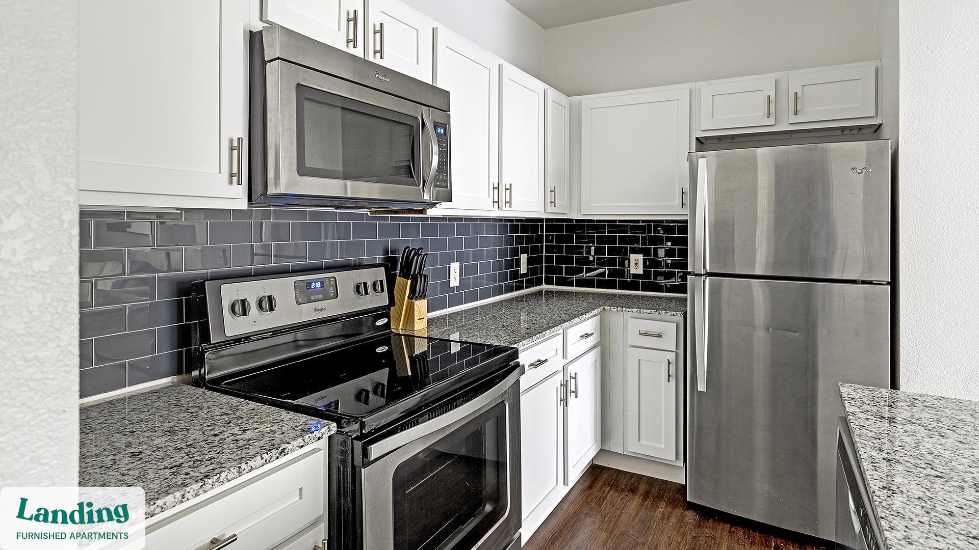 Building Photo - 1000 Henderson St