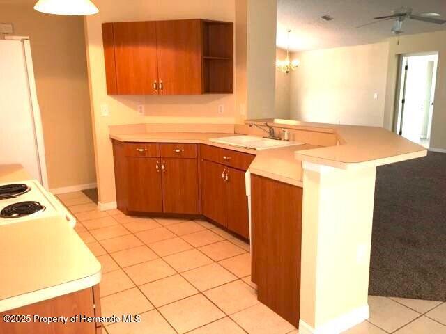 Building Photo - 9287 Spring Hill Dr