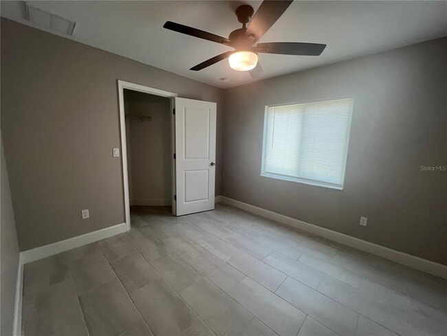 Building Photo - 12073 Henley Ave