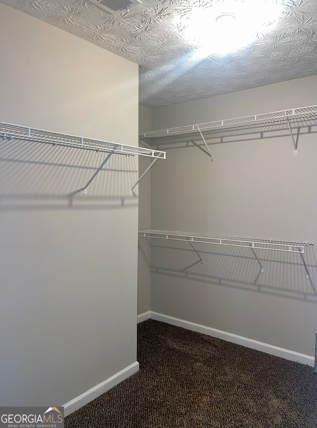 Building Photo - 299 Sheffield Chase