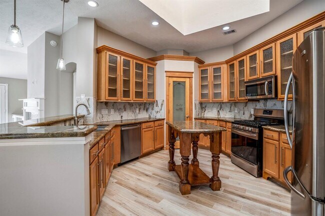 Building Photo - 5803 Sawyer Bend Ln