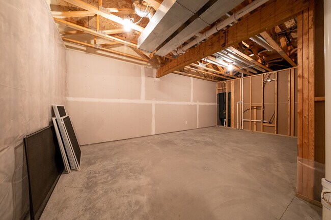 Building Photo - 1419 Palisade Path