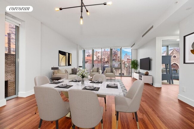 Building Photo - 210 W 96th St