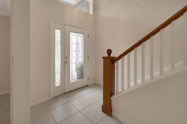 Building Photo - 748 Old Treeline Trail
