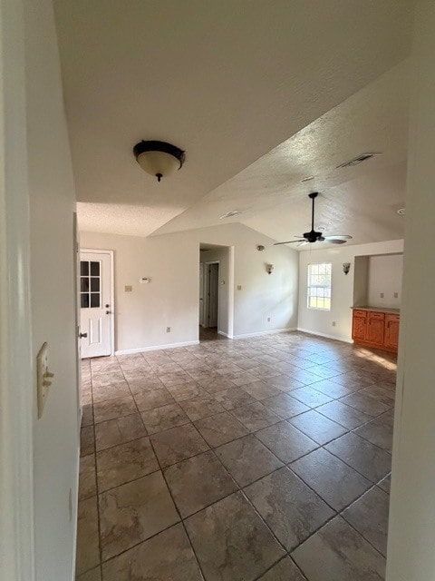 Building Photo - 550 Dewey Rd