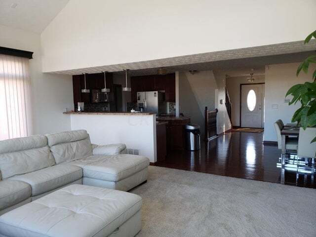 Great Room 1 - 2771 Abbey Knoll Dr