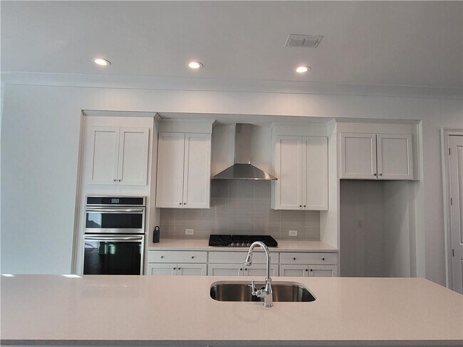 Building Photo - 6667 Prelude Dr