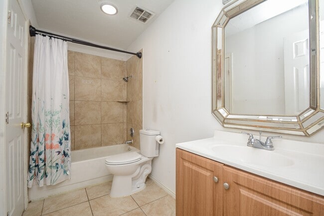 Building Photo - 8607 Crystal Cove Ct