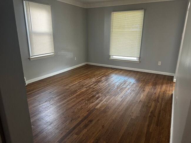 Building Photo - 3 Bedroom home in Centerline