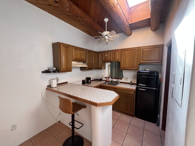 Building Photo - 226 Kit Carson Rd