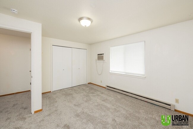 Building Photo - 3137 E 29th Ave