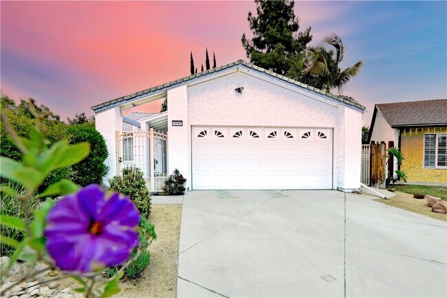 Primary Photo - 13142 Reedley St