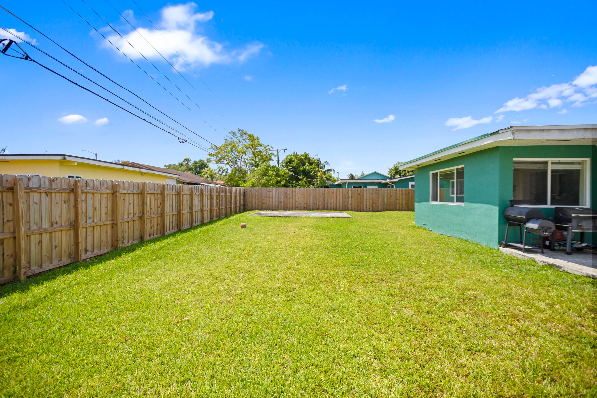 Building Photo - 1831 SW 97th Ter