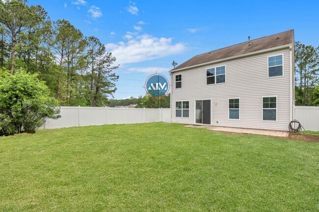 Building Photo - Upgraded 4BR in Heritage at New Riverside – Fenced Yard, Island Kitchen - Available July 15