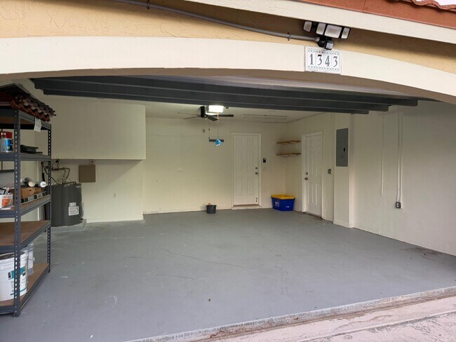 Building Photo - 1343 Lake Breeze Dr