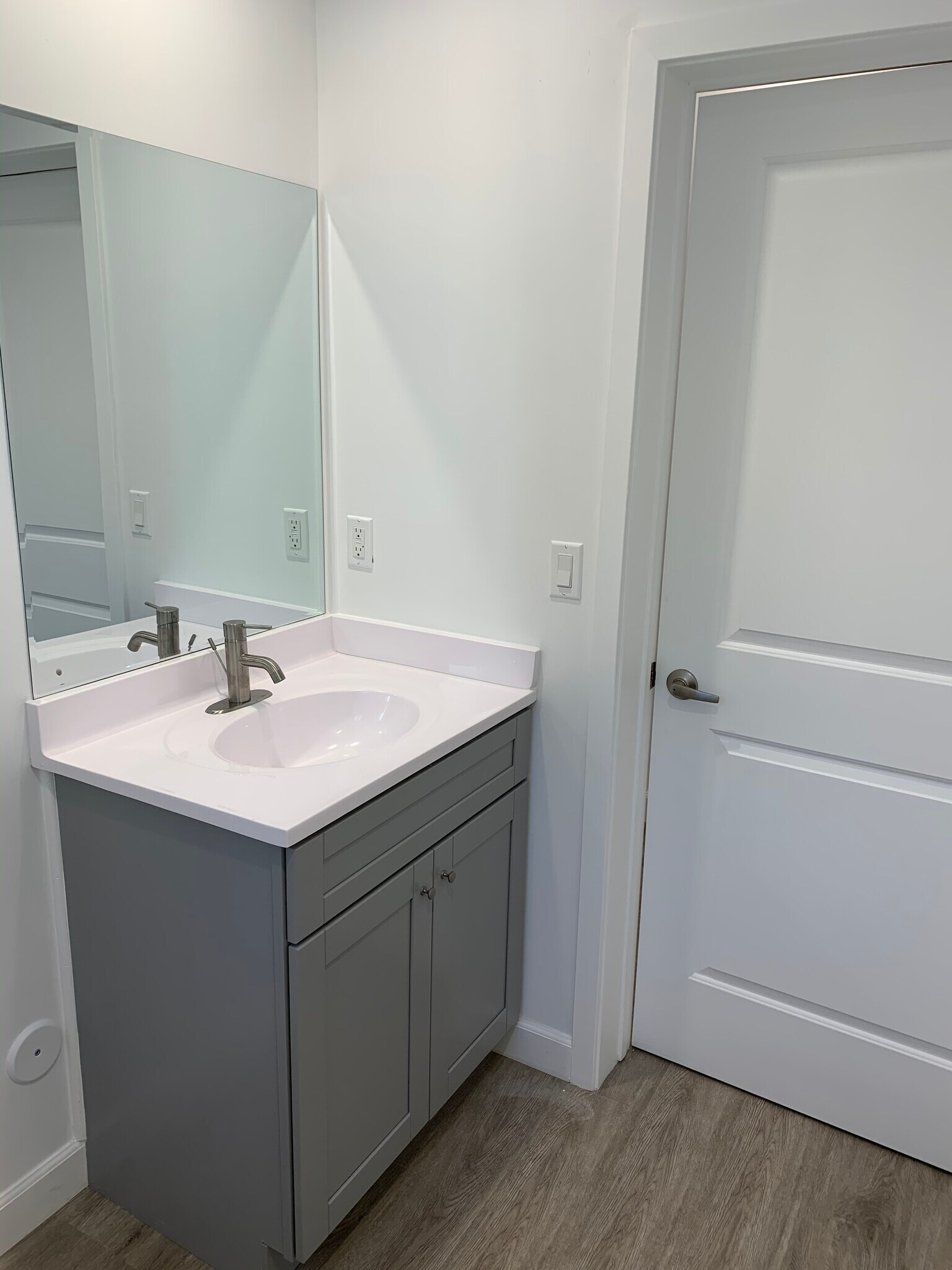 Guest bathroom - 14727 Friar St