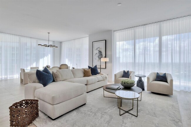 Building Photo - 525 N Fort Lauderdale Beach Blvd