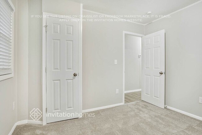 Building Photo - 1941 Bandera Dr